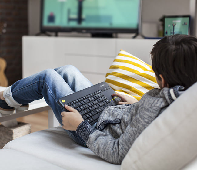 teclado-sem-fio-com-mouse-touch-keyboard-plus-logitech